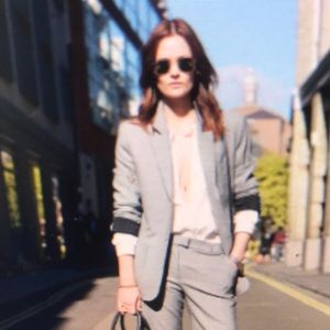 Meet your Posher, Casey